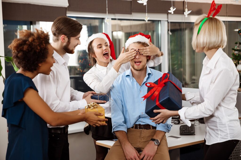 Życzenia świąteczne dla pracowników | prezenty firmowe